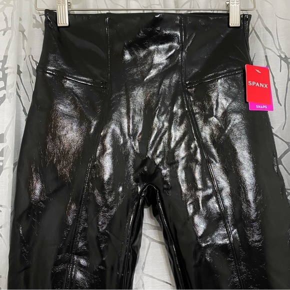SPANX BLACK FAUX PATENT LEATHER HIGH WAISTED LEGGINGS - Picture 2 of 12